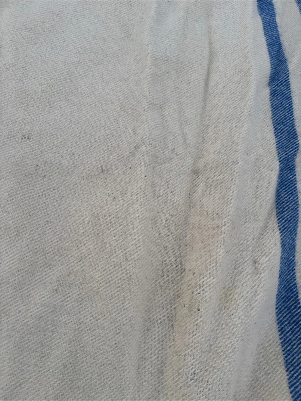 Vintage Mac Auslands 100 organic laine wool blanket - RARE